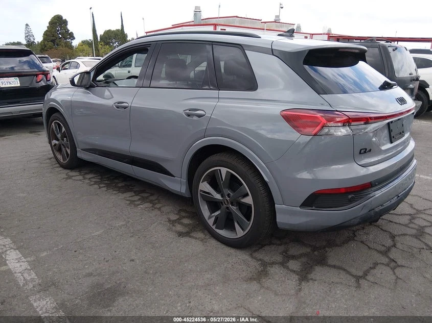 Audi Q4 E-Tron Premium 55 Quattro, снимка 3 - Автомобили и джипове - 54770088