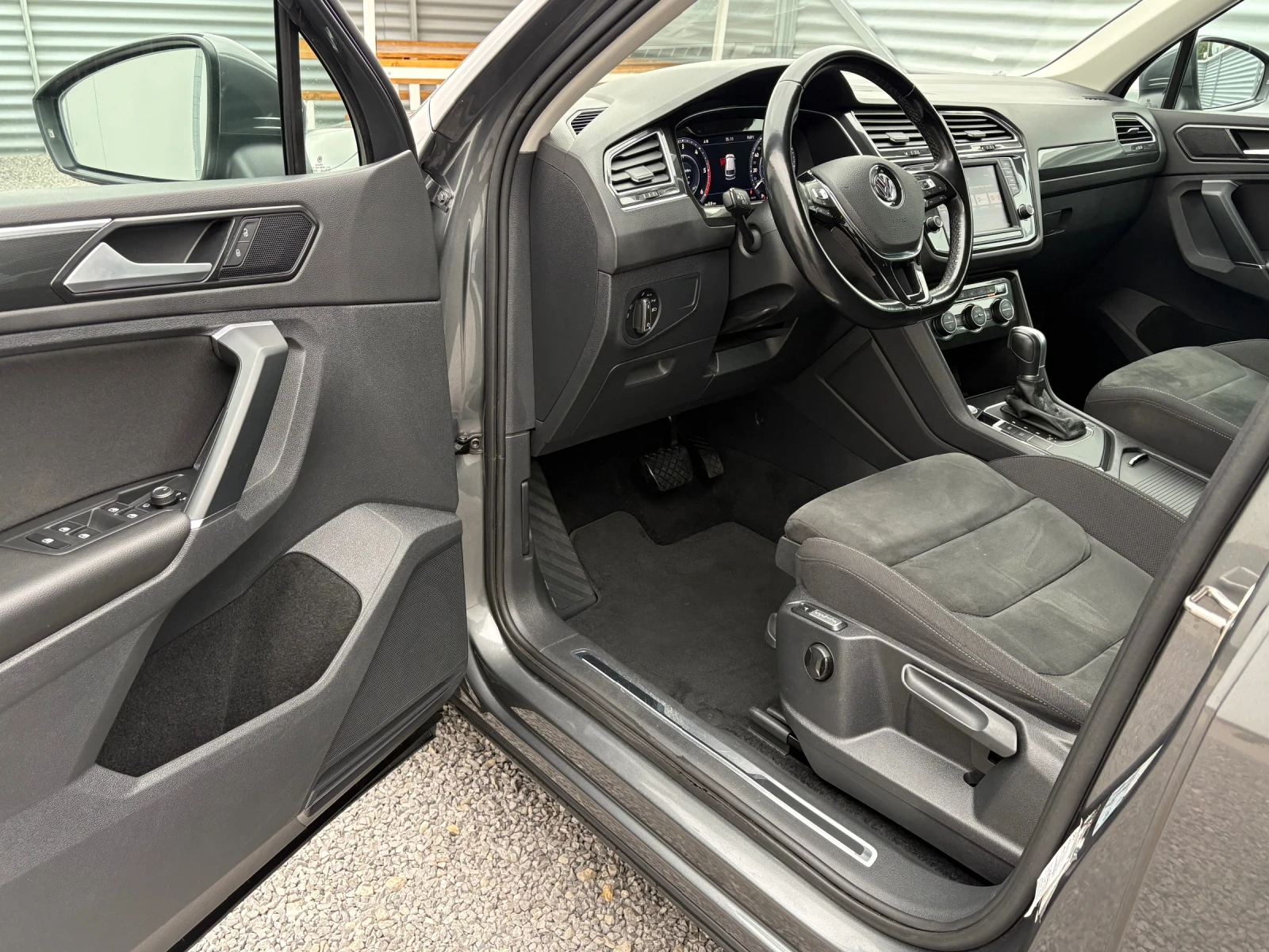 VW Tiguan 2.0TDI-DIGITAL-185000��.������� � ����� �� ������� | Mobile.bg � ����������� 13