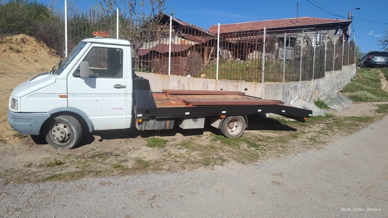 Iveco Daily 40.8 специален N2, снимка 11 - Бусове и автобуси - 47841938