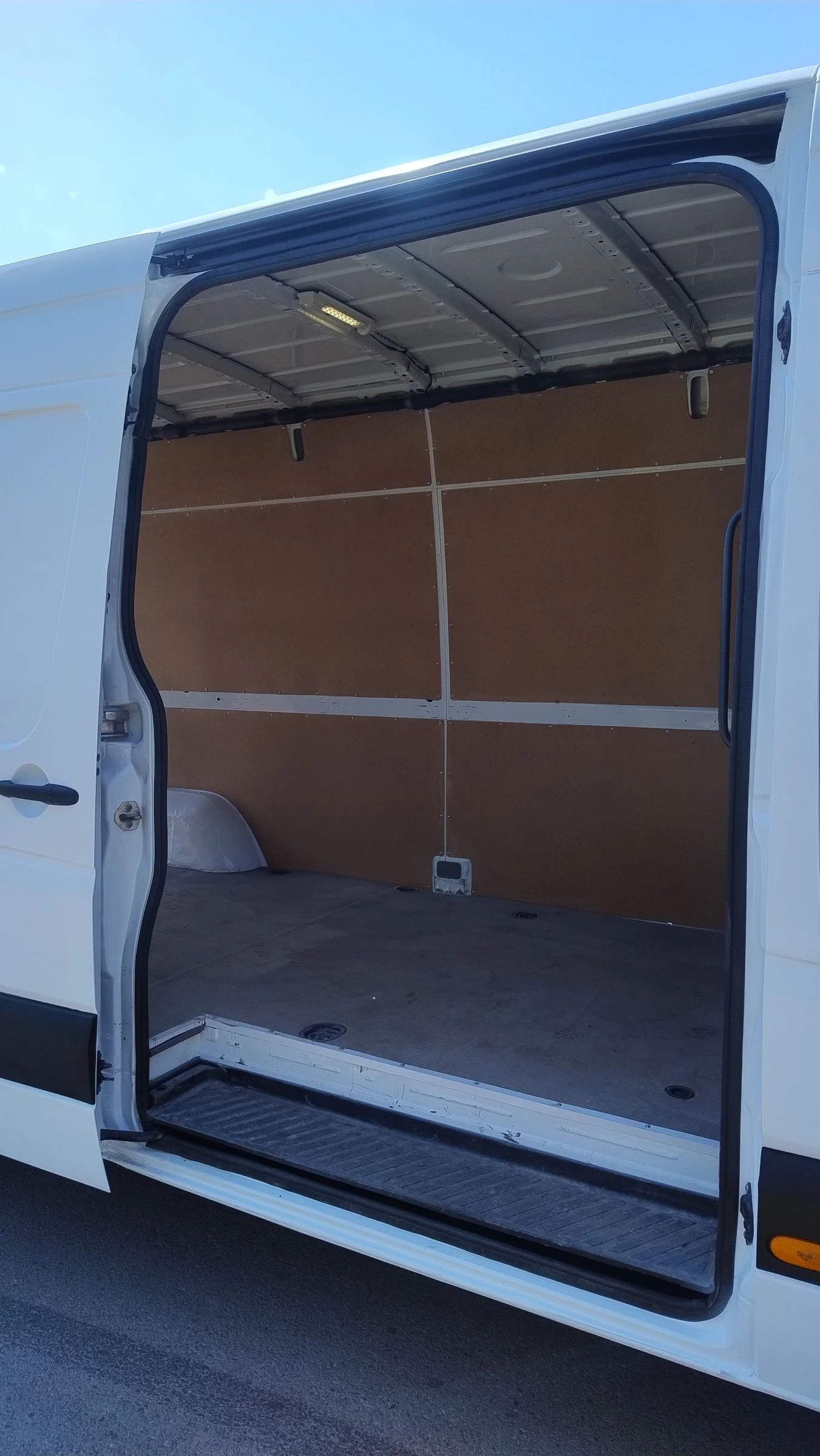 Mercedes-Benz Sprinter 316 2.2cdi БЕЗ ЗАБЕЛЕЖКИ - изображение 7