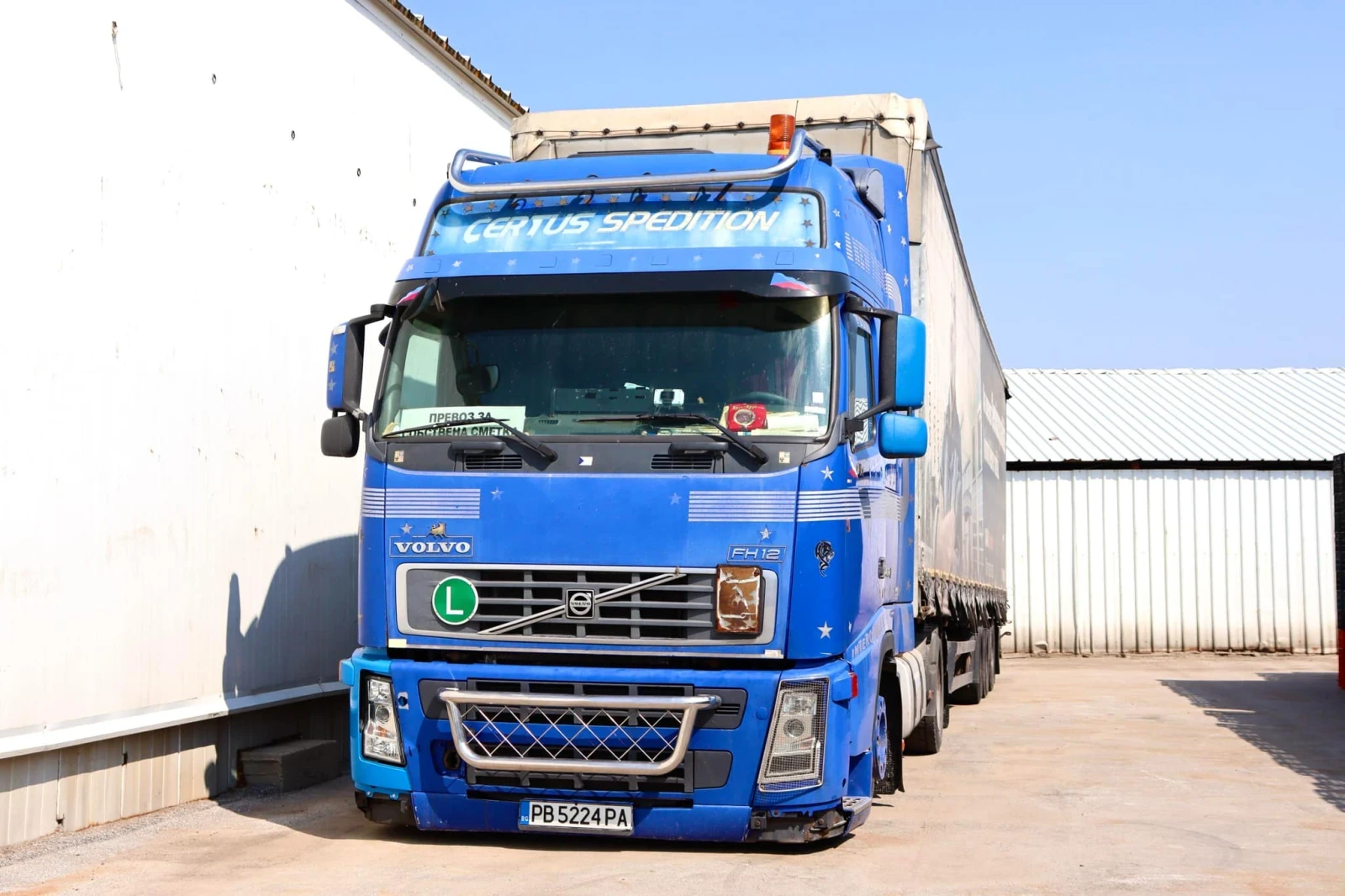 Volvo F12  - изображение 2