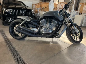 Harley-Davidson VRCS Rod Muscle Bad Boy Customs 