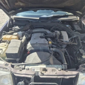 Mercedes-Benz E 230 НОВ ВНОС, снимка 13