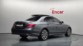 Mercedes-Benz E 400 4MATIC EXCLUSIVE* HUD* КОЖА* НАВИ* ПАНО* АВТОКРЕДИ, снимка 2