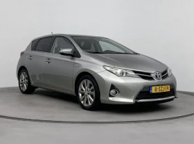 Toyota Auris 1.8 Hybrid, Full full full - изображение 1