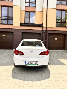 Opel Astra 1.6 CDTI Гаранция + сервизна книжка - 8200 € / 16037.81 лв. - 61931703 3