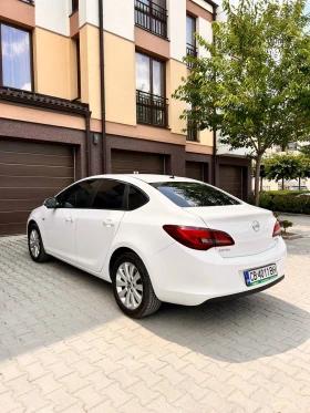 Opel Astra 1.6 CDTI Гаранция + сервизна книжка - 8200 € / 16037.81 лв. - 61931703 2