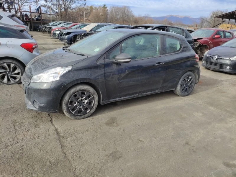 Peugeot 208 1.4 hdi, снимка 1 - Автомобили и джипове - 39858194