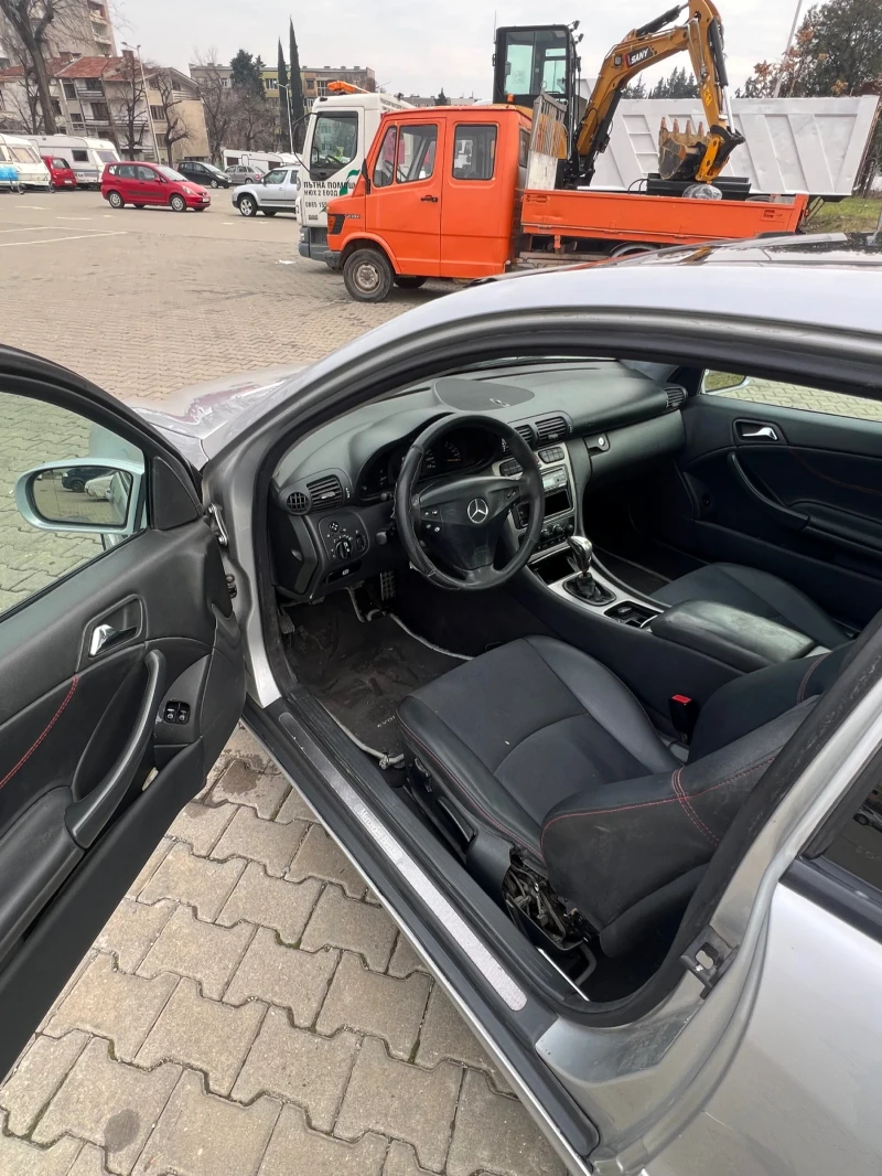 Mercedes-Benz C 200, снимка 5 - Автомобили и джипове - 48790178