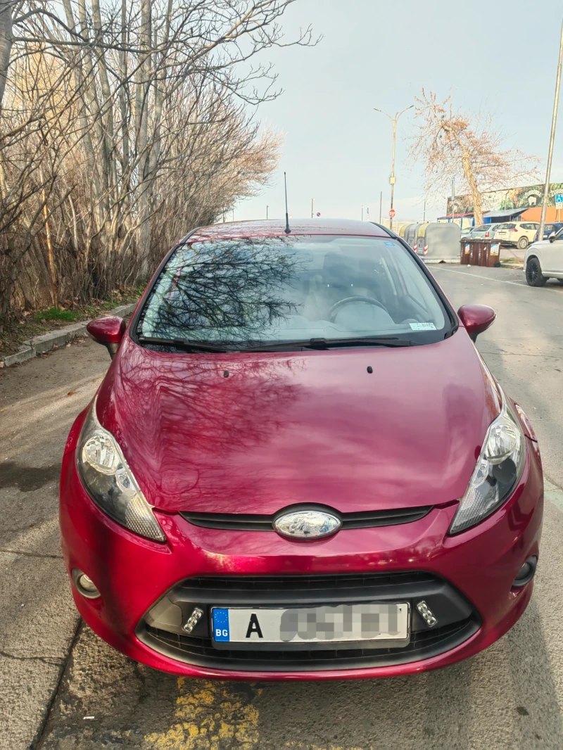 Ford Fiesta, снимка 1 - Автомобили и джипове - 48841761