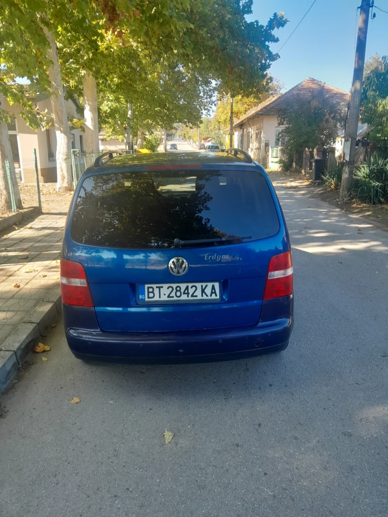 VW Touran, снимка 4 - Автомобили и джипове - 52155284