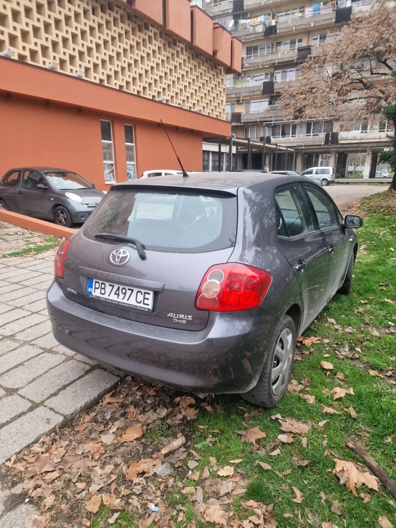 Toyota Auris 2, 0 D4D 126к.с., снимка 4 - Автомобили и джипове - 52655472