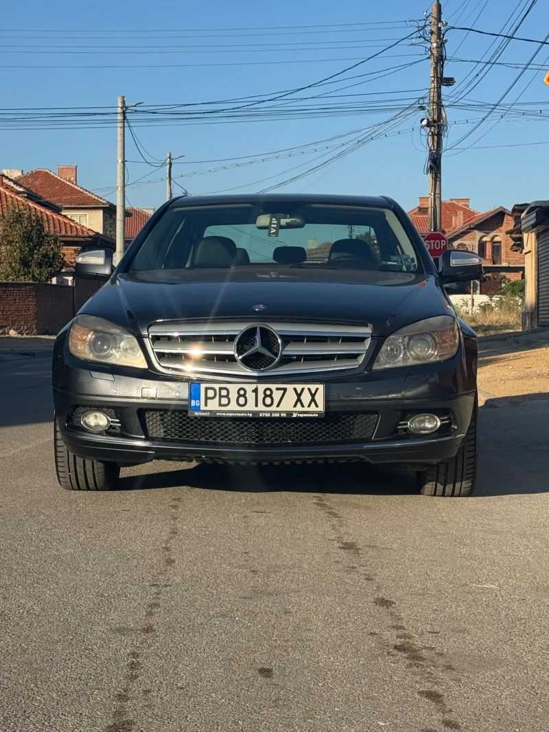 Mercedes-Benz C 320, снимка 2 - Автомобили и джипове - 52804308