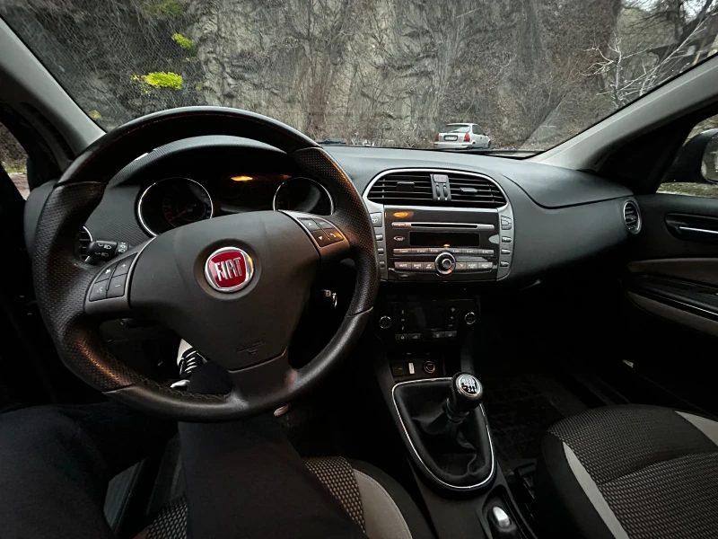 Fiat Bravo 1.6 jtdm, снимка 7 - Автомобили и джипове - 53213134