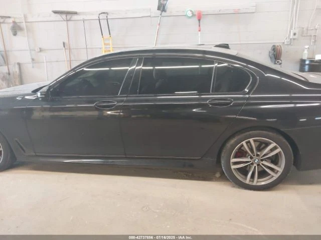 BMW 740 MPACK* PANO* AMBIENT* HARMAN - изображение 8