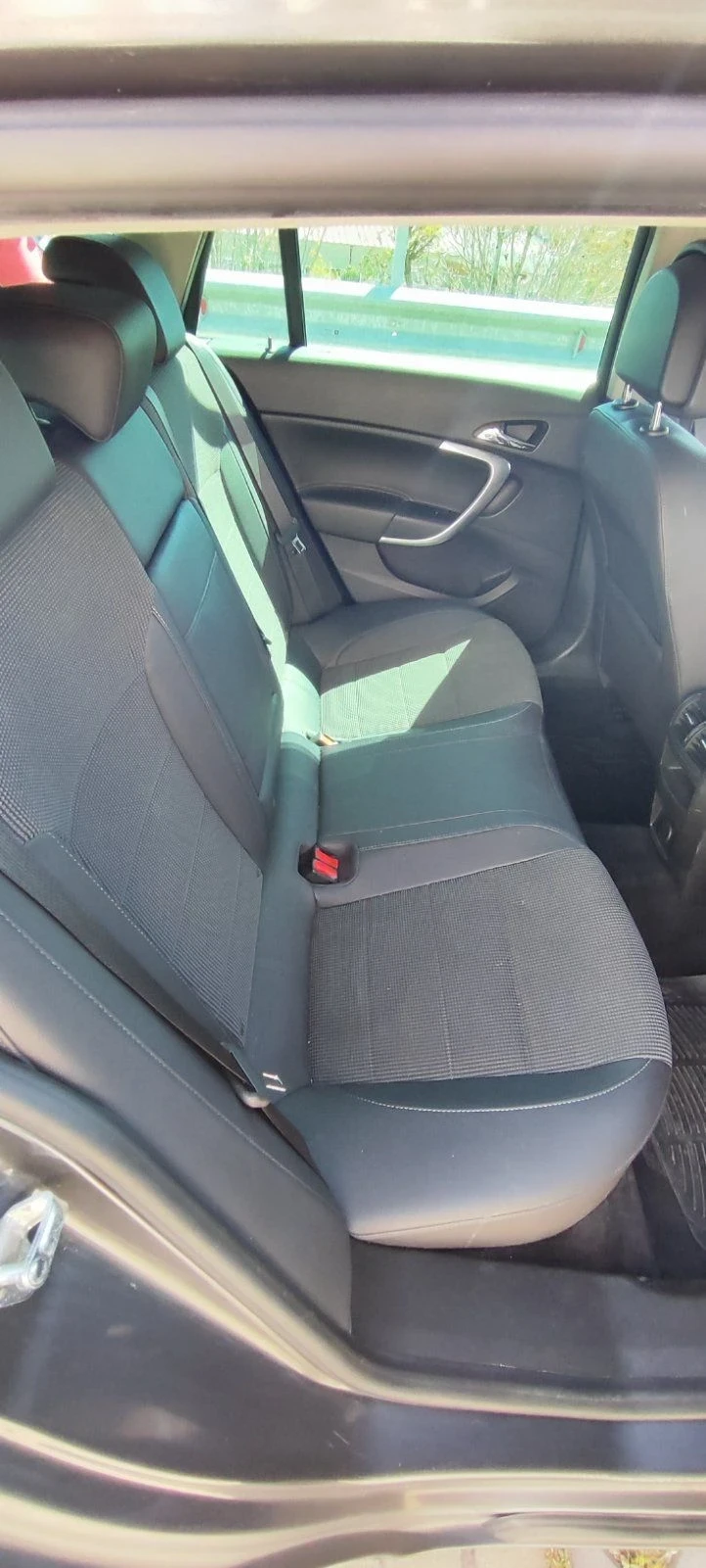 Opel Insignia, снимка 6 - Автомобили и джипове - 56173066