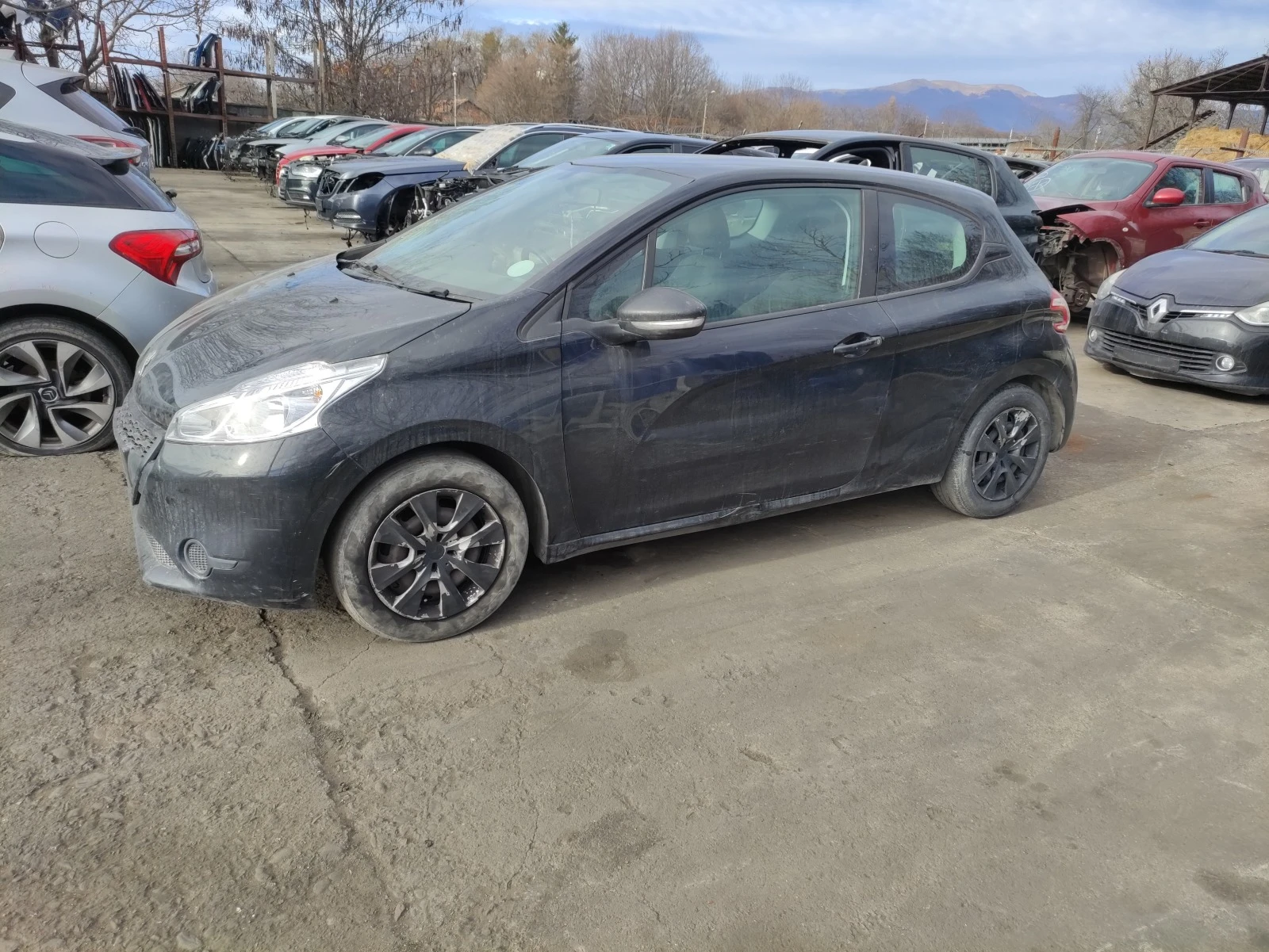 Peugeot 208 1.4 hdi, снимка 1