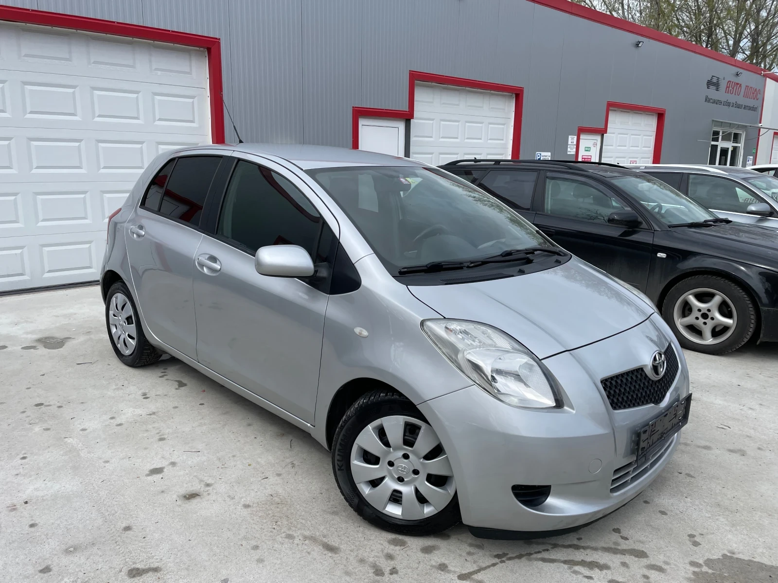Toyota Yaris 1.3 VVT-i, снимка 1