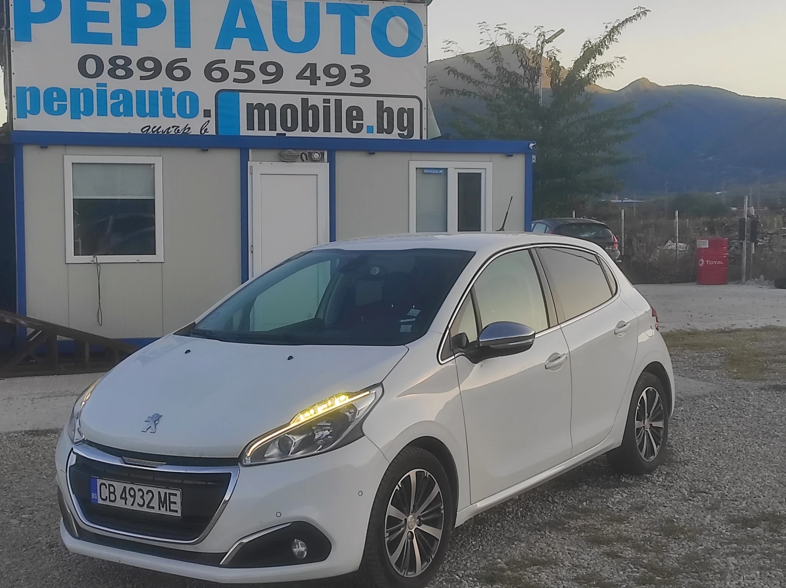 Peugeot 208 1.2 PureTech Allure - [1] 