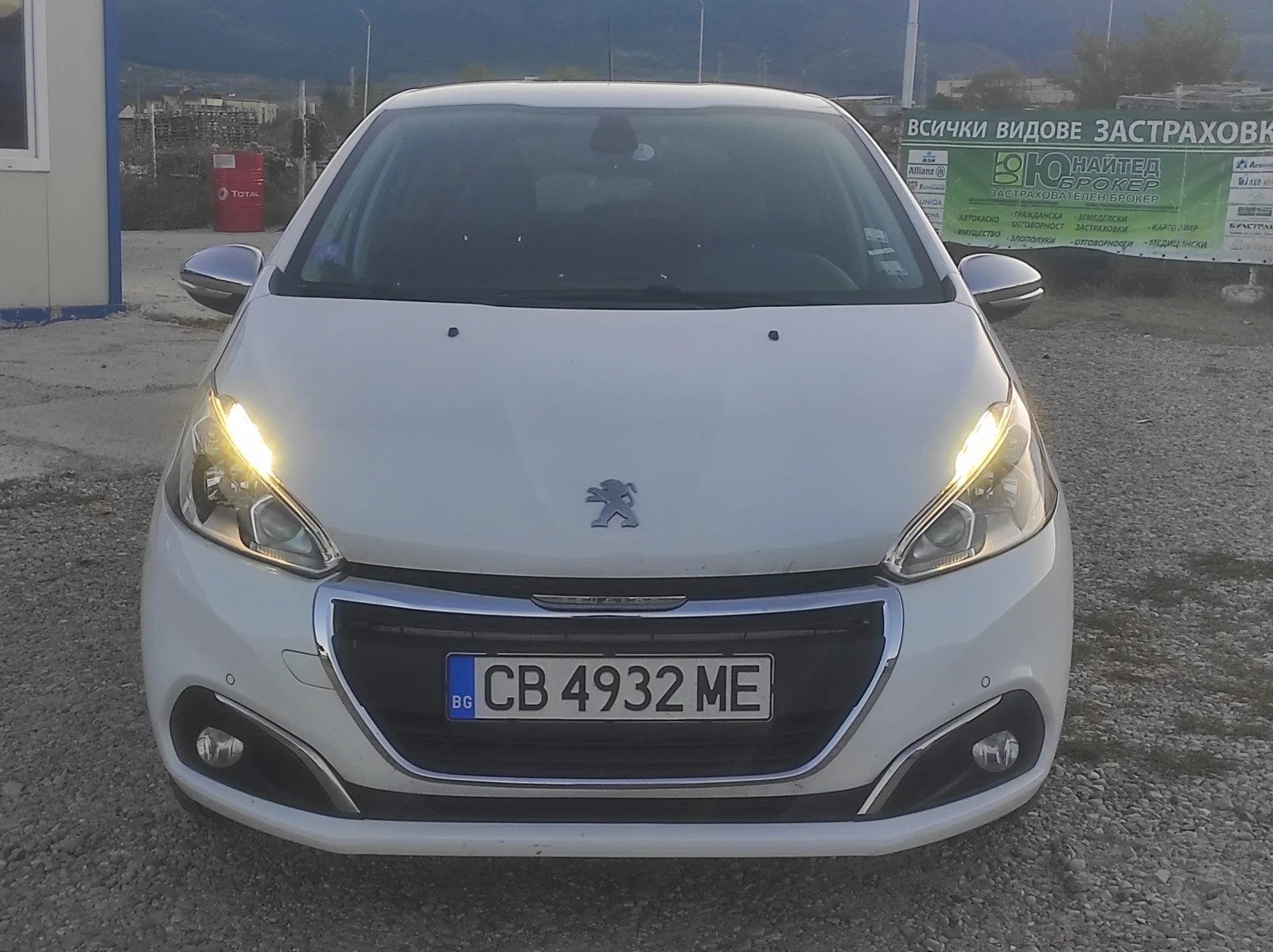 Peugeot 208 1.2 PureTech Allure - изображение 4