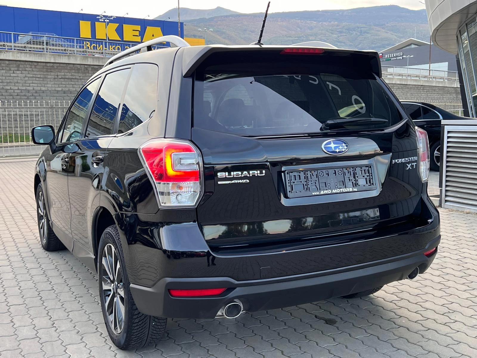 Subaru Forester 2.0 XT 241 kc  - изображение 4