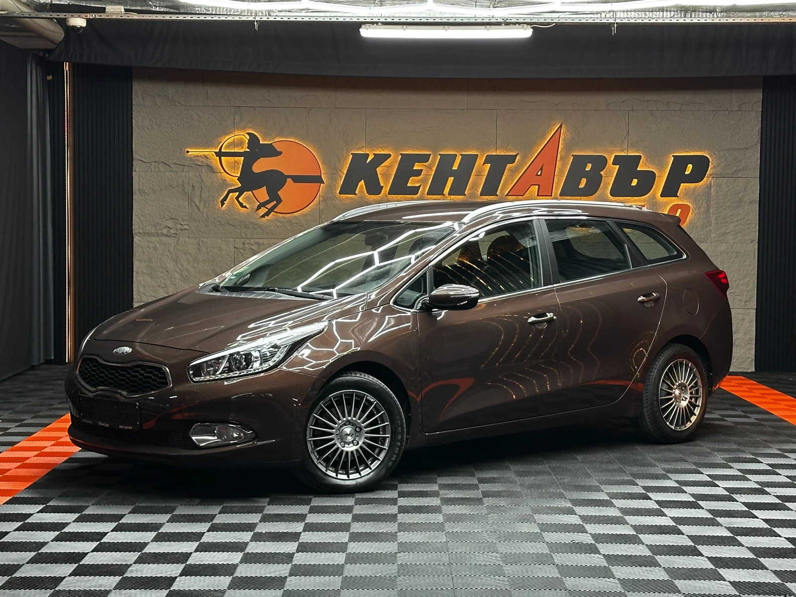 Kia Ceed Автоматик/1.6d 128 к.с./ГАРАНЦИЯ/БАРТЕР/ЛИЗИНГ/