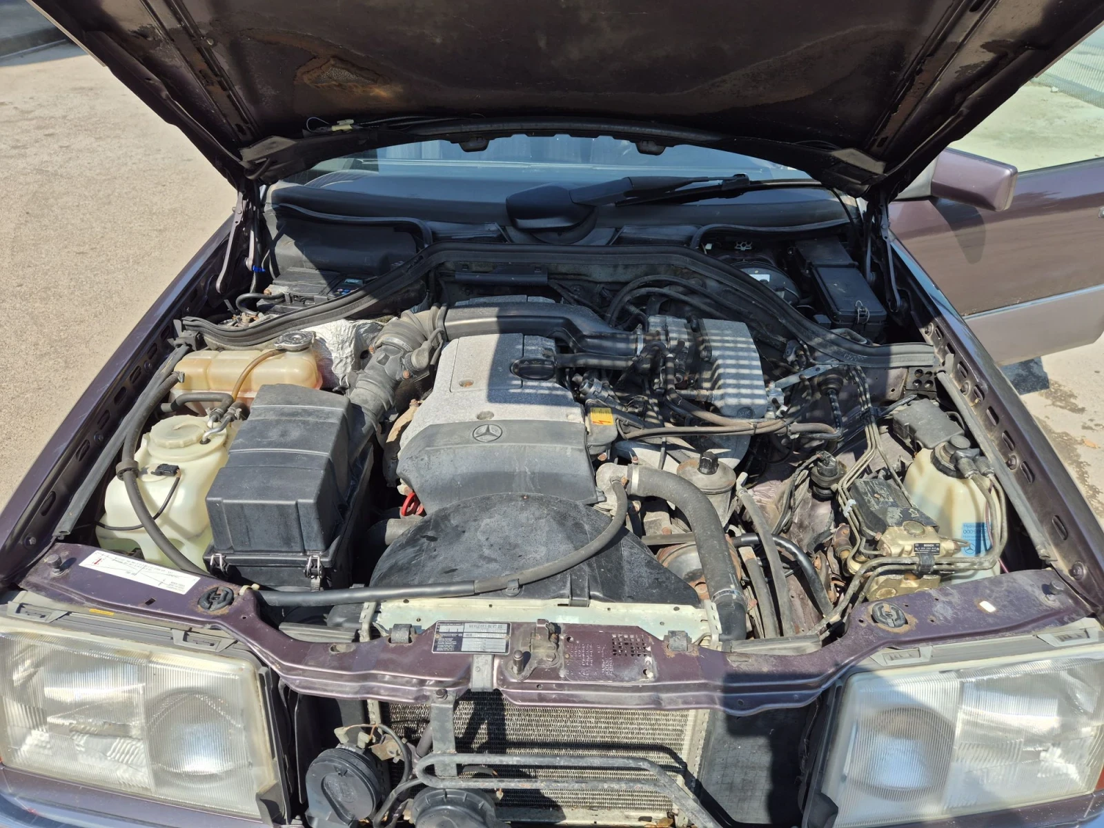 Mercedes-Benz 124 НОВ ВНОС, снимка 17 - Автомобили и джипове - 51070635