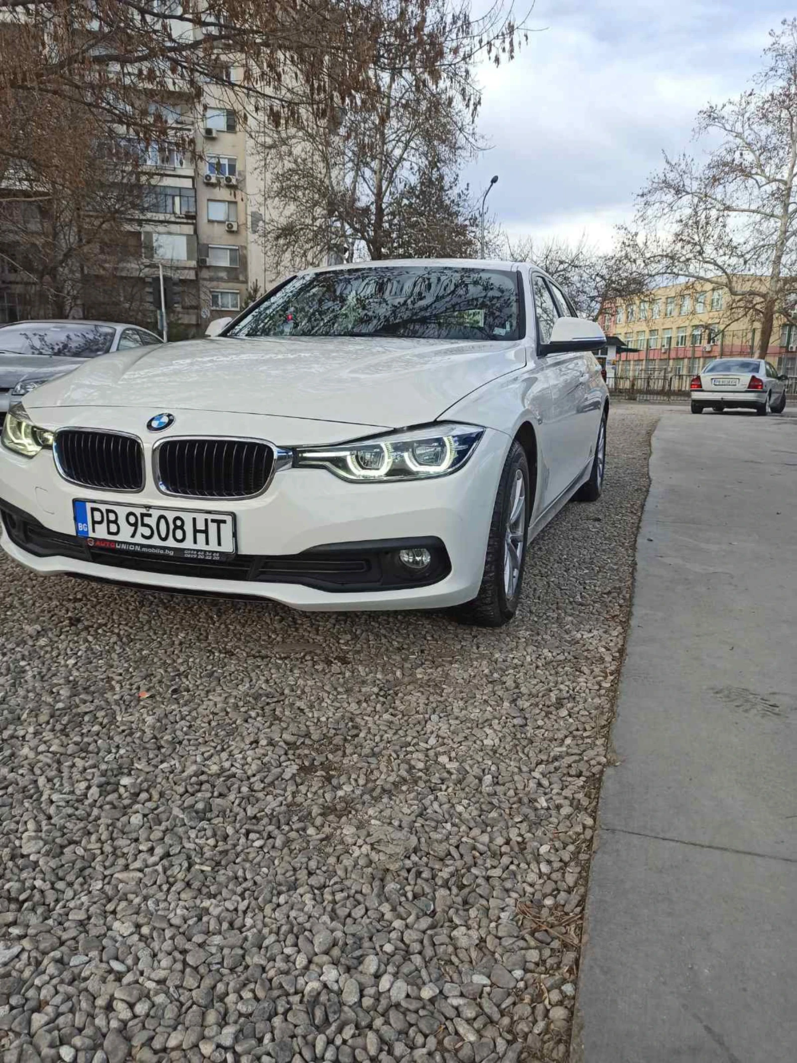 BMW 320  - изображение 2