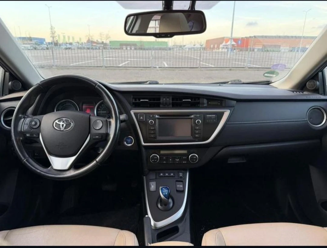Toyota Auris 1.8 Hybrid, Full full full - изображение 6