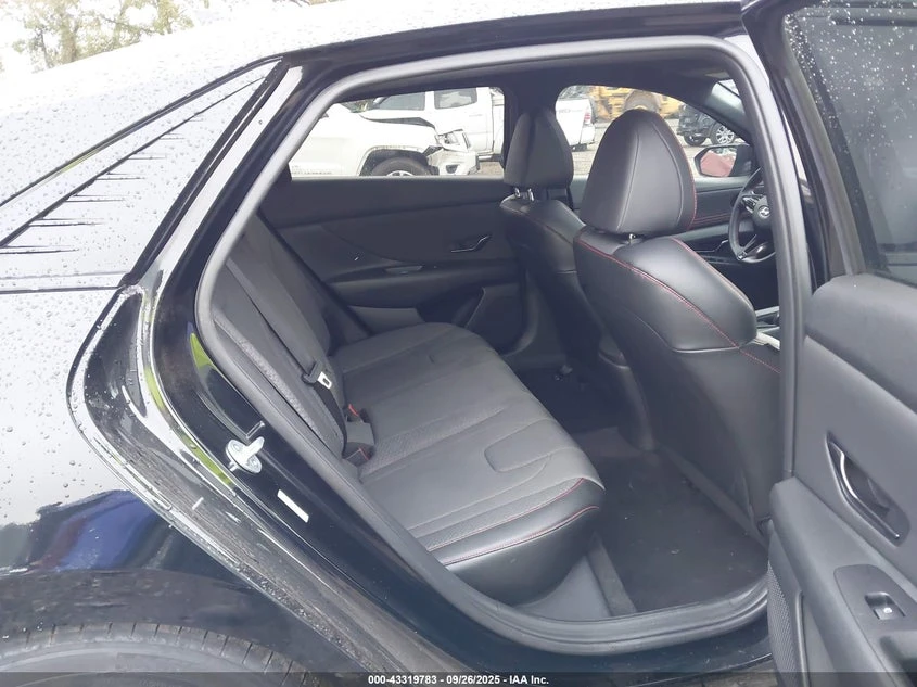 Hyundai Elantra 1.6L I-4 DI, DOHC, VVT, TURBO, 201HP Front Wheel | Mobile.bg � ����������� 8