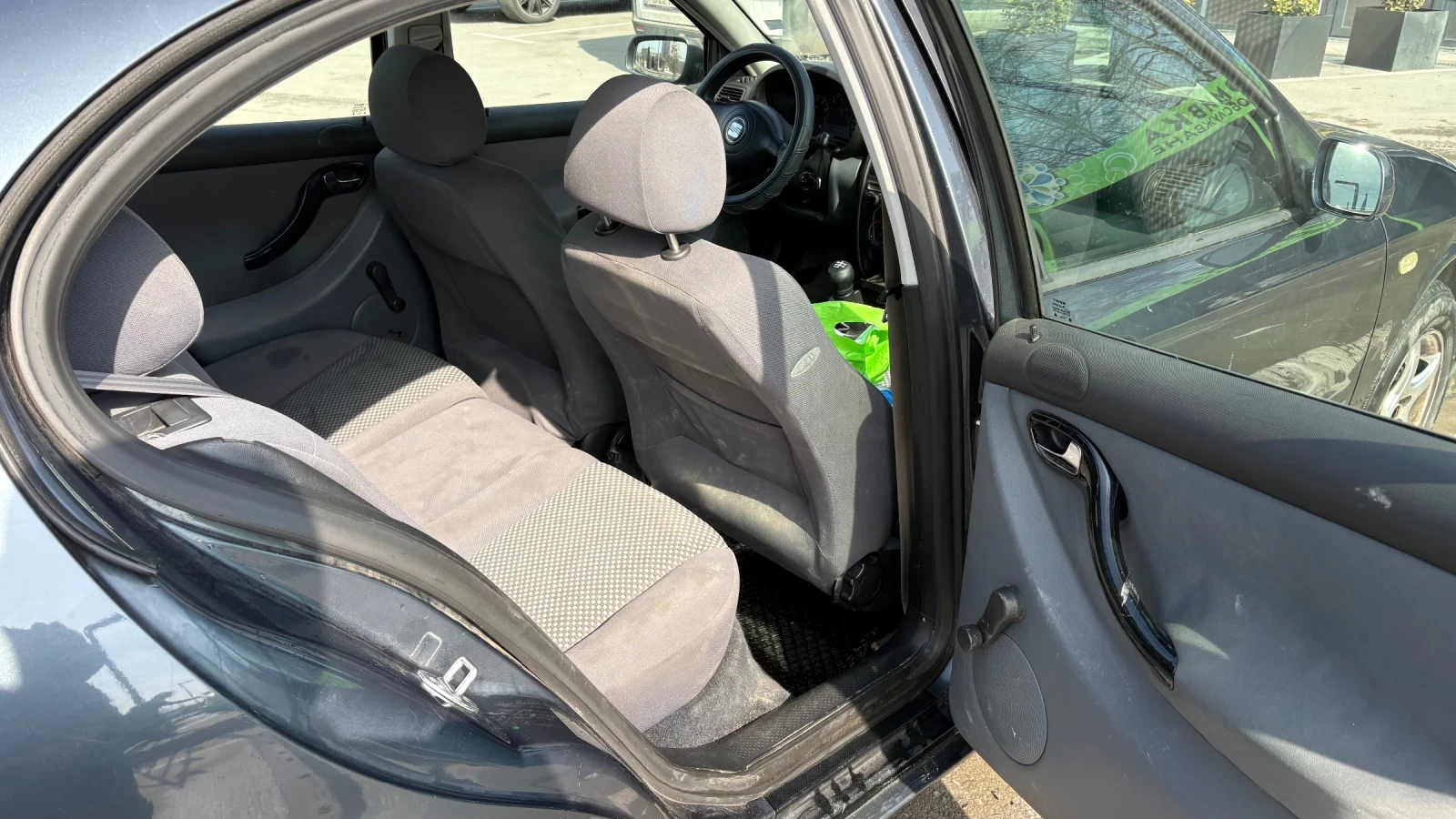 Seat Leon 1.6 105 к.с ГАЗ - изображение 8