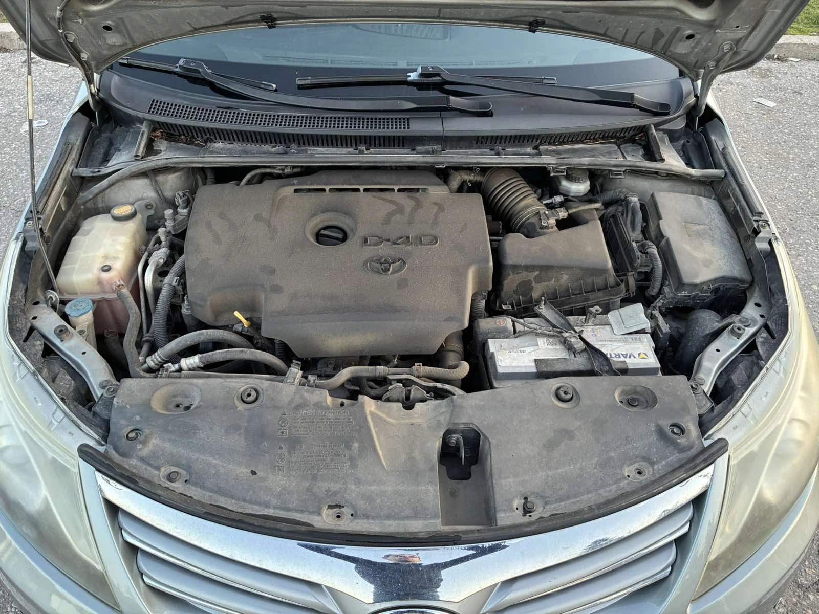 Toyota Avensis 2.2 D4D N1, снимка 8 - Автомобили и джипове - 53848818