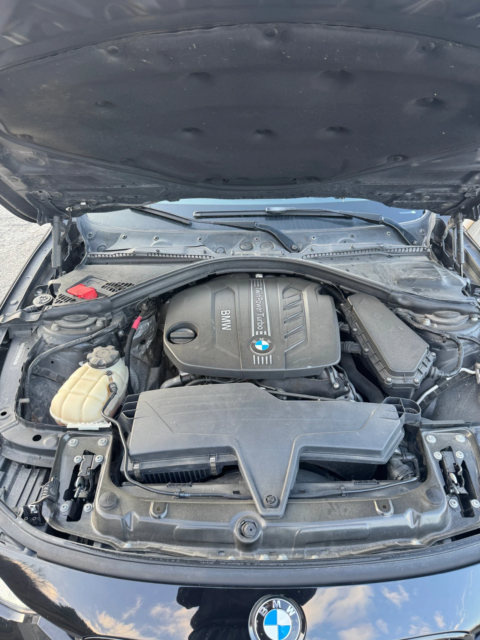 BMW 320, снимка 13 - Автомобили и джипове - 53904049