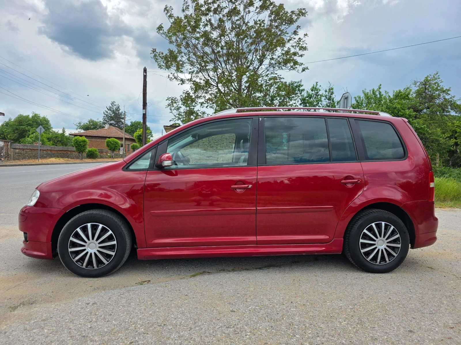 VW Touran, снимка 7 - Автомобили и джипове - 54651875