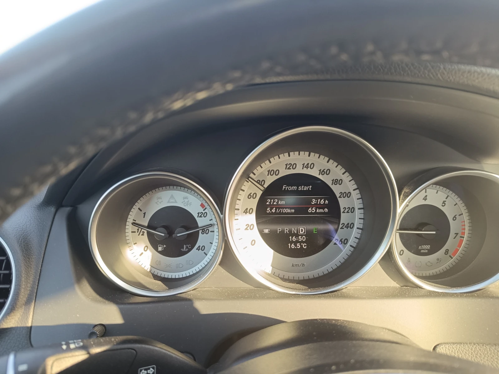Mercedes-Benz C 200, снимка 10 - Автомобили и джипове - 54814553