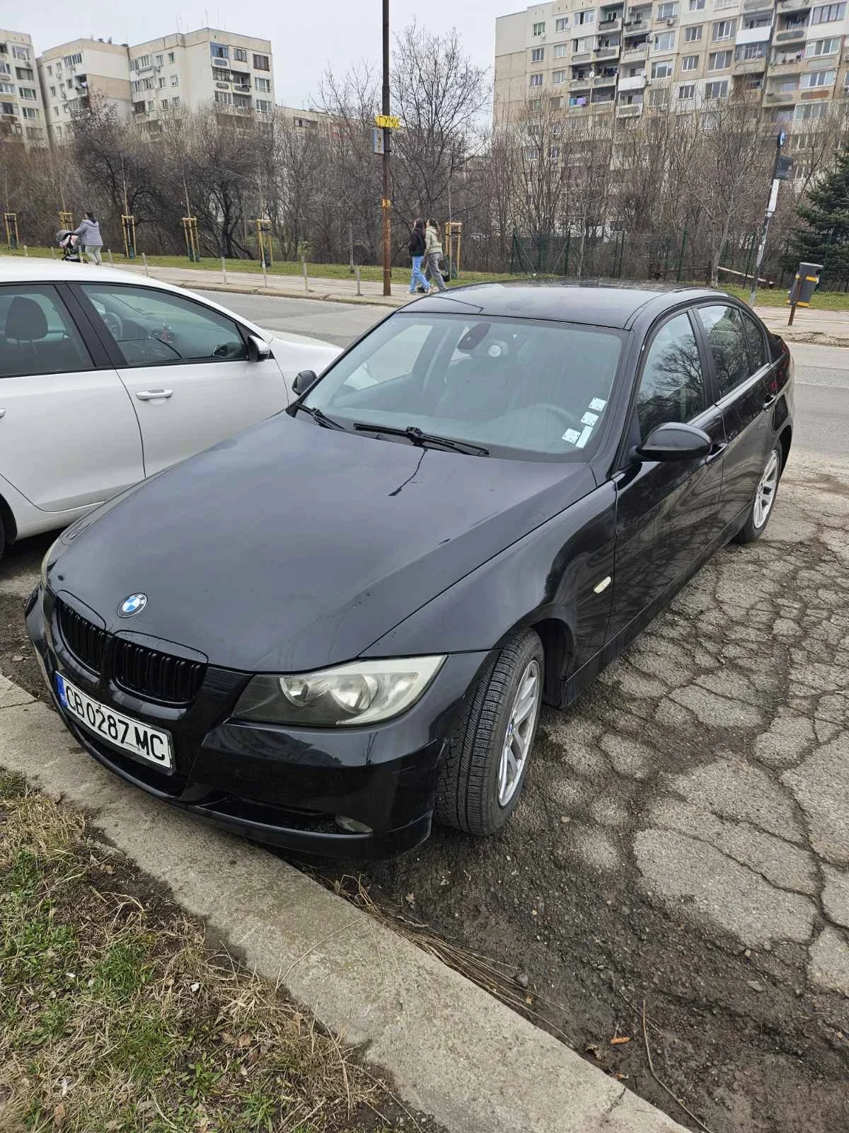 BMW 318 Е 90, снимка 2 - Автомобили и джипове - 54909571