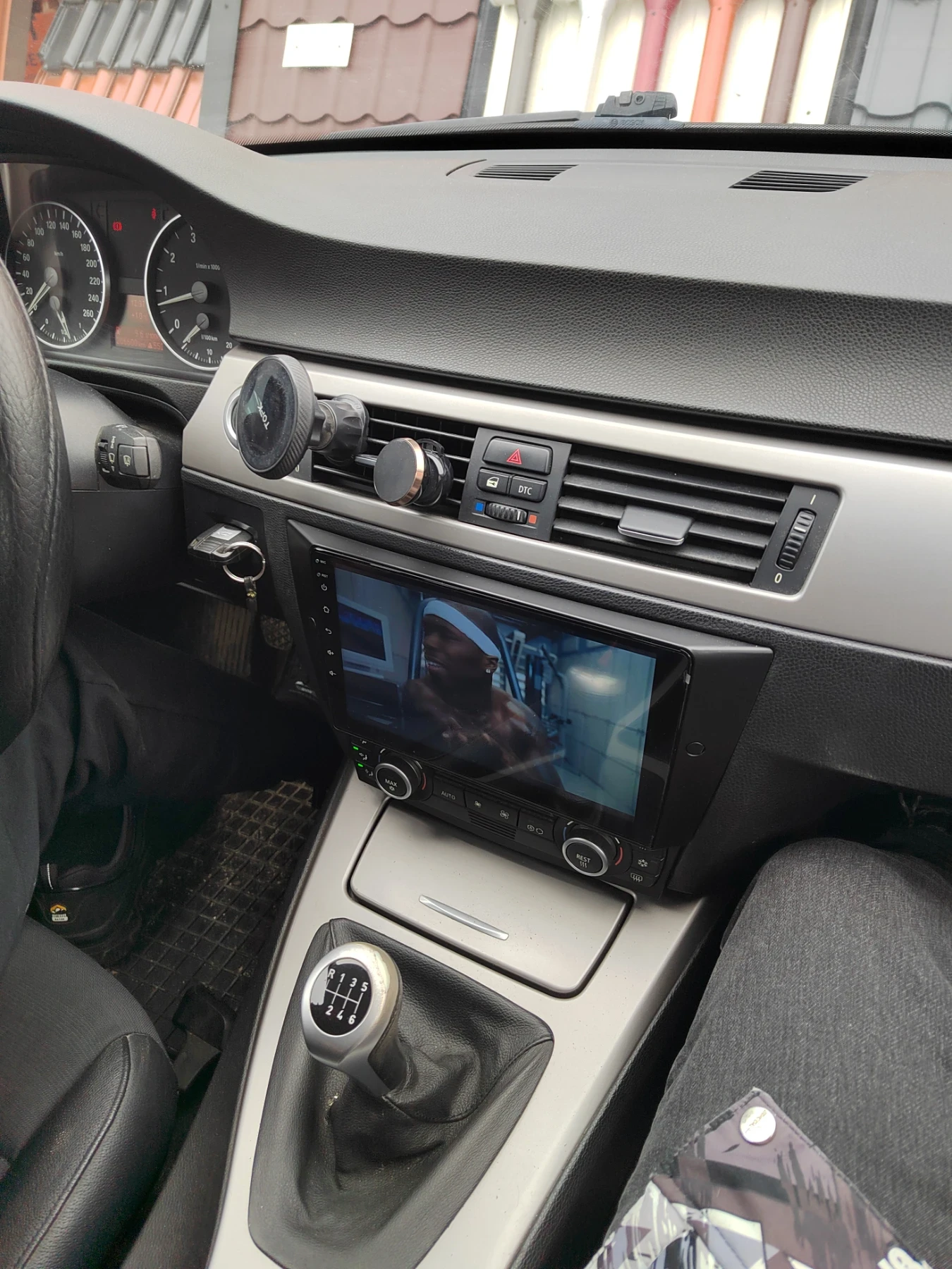 BMW 318 Е 90, снимка 10 - Автомобили и джипове - 54909571