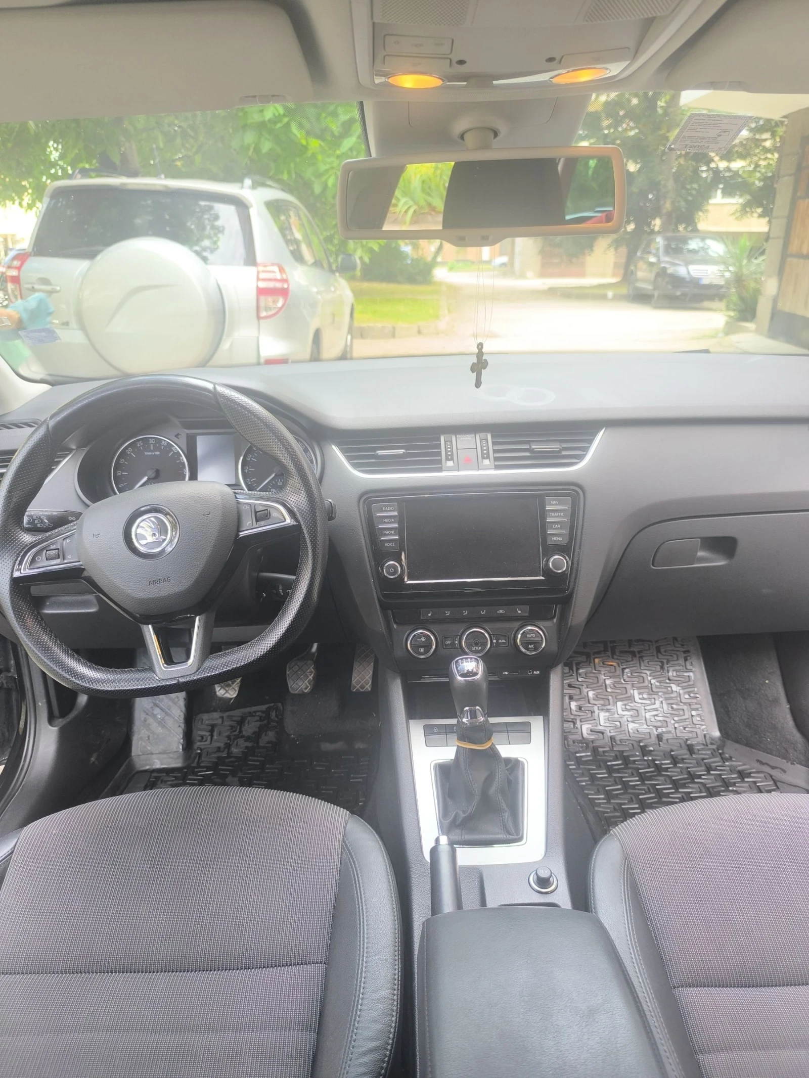 Skoda Octavia, снимка 4 - Автомобили и джипове - 55072636