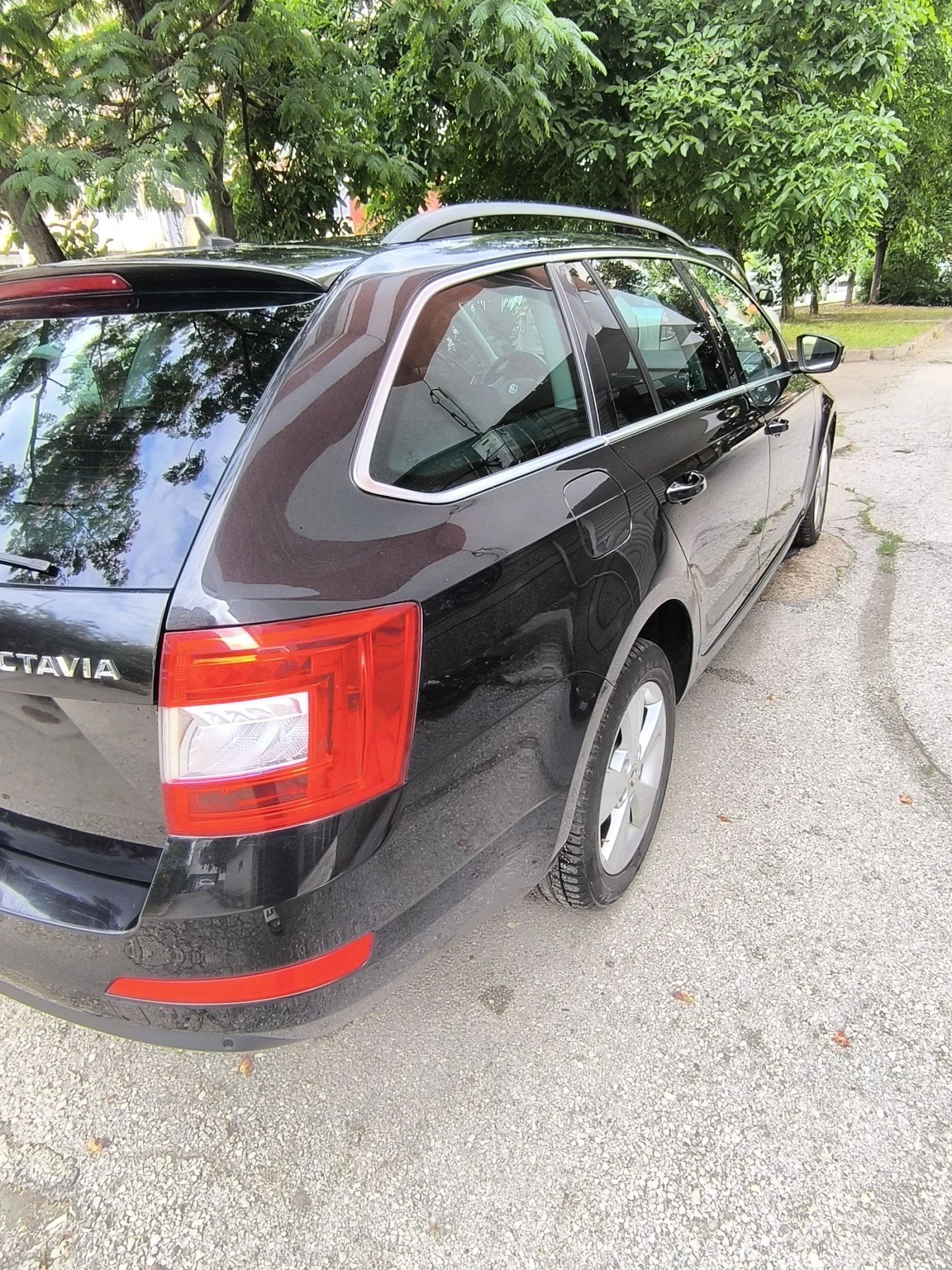 Skoda Octavia, снимка 11 - Автомобили и джипове - 55072636