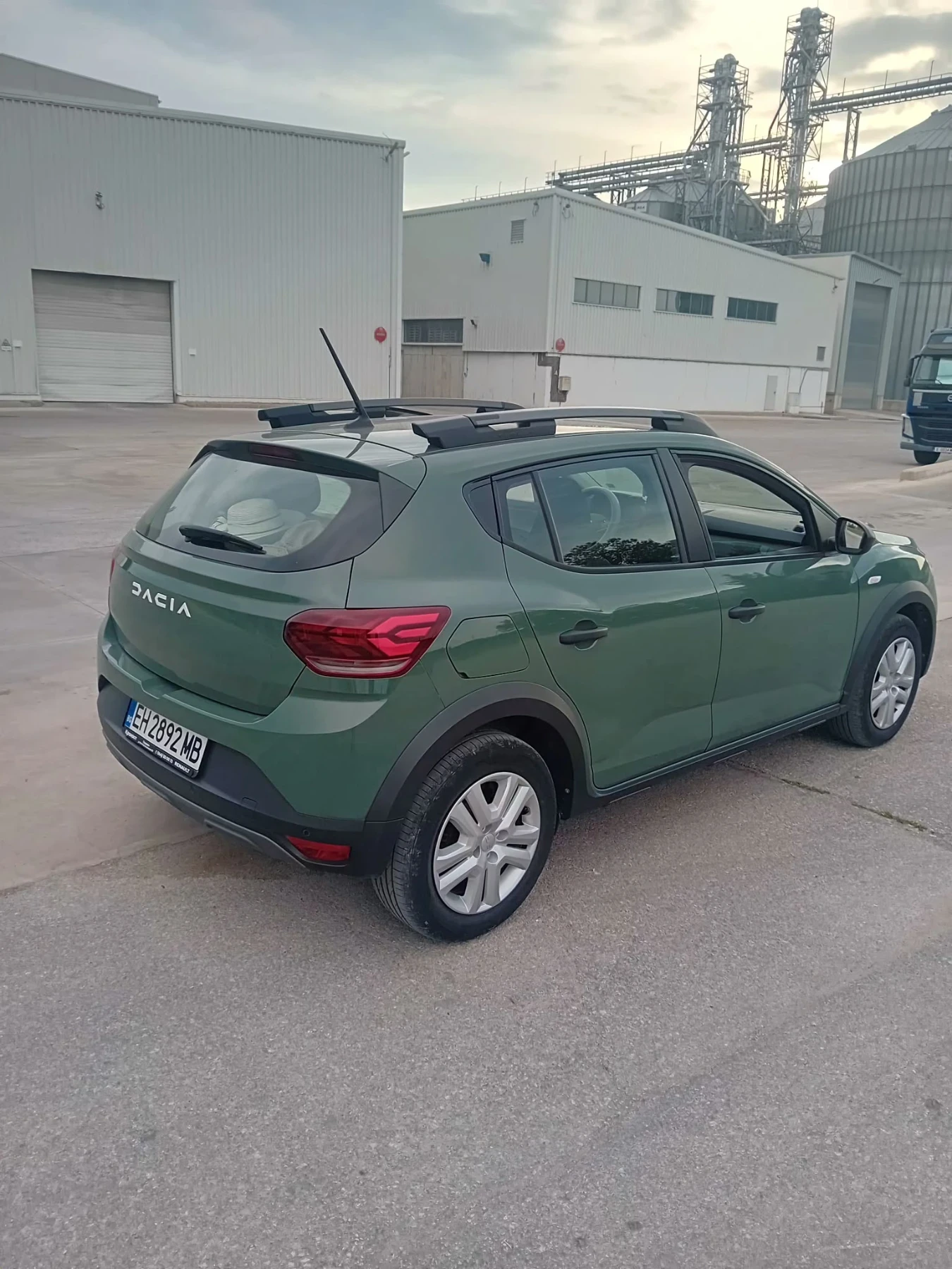 Dacia Sandero Stepway, снимка 3 - Автомобили и джипове - 55613200
