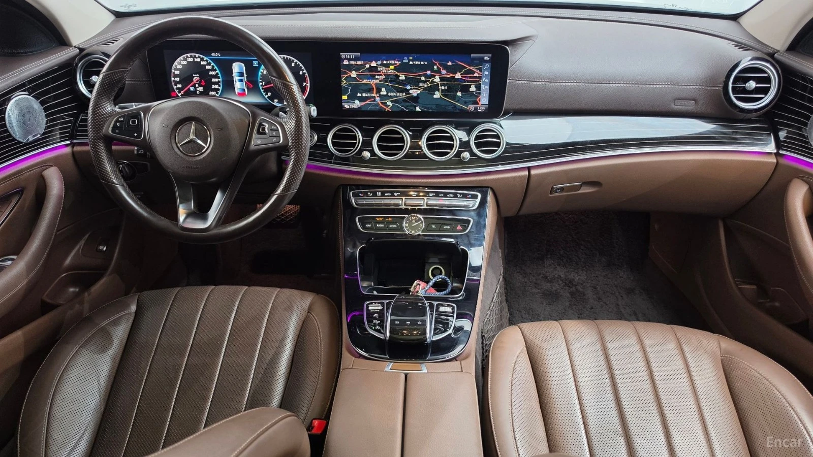 Mercedes-Benz E 400 4MATIC EXCLUSIVE* HUD* КОЖА* НАВИ* ПАНО* АВТОКРЕДИ, снимка 5 - Автомобили и джипове - 55664574