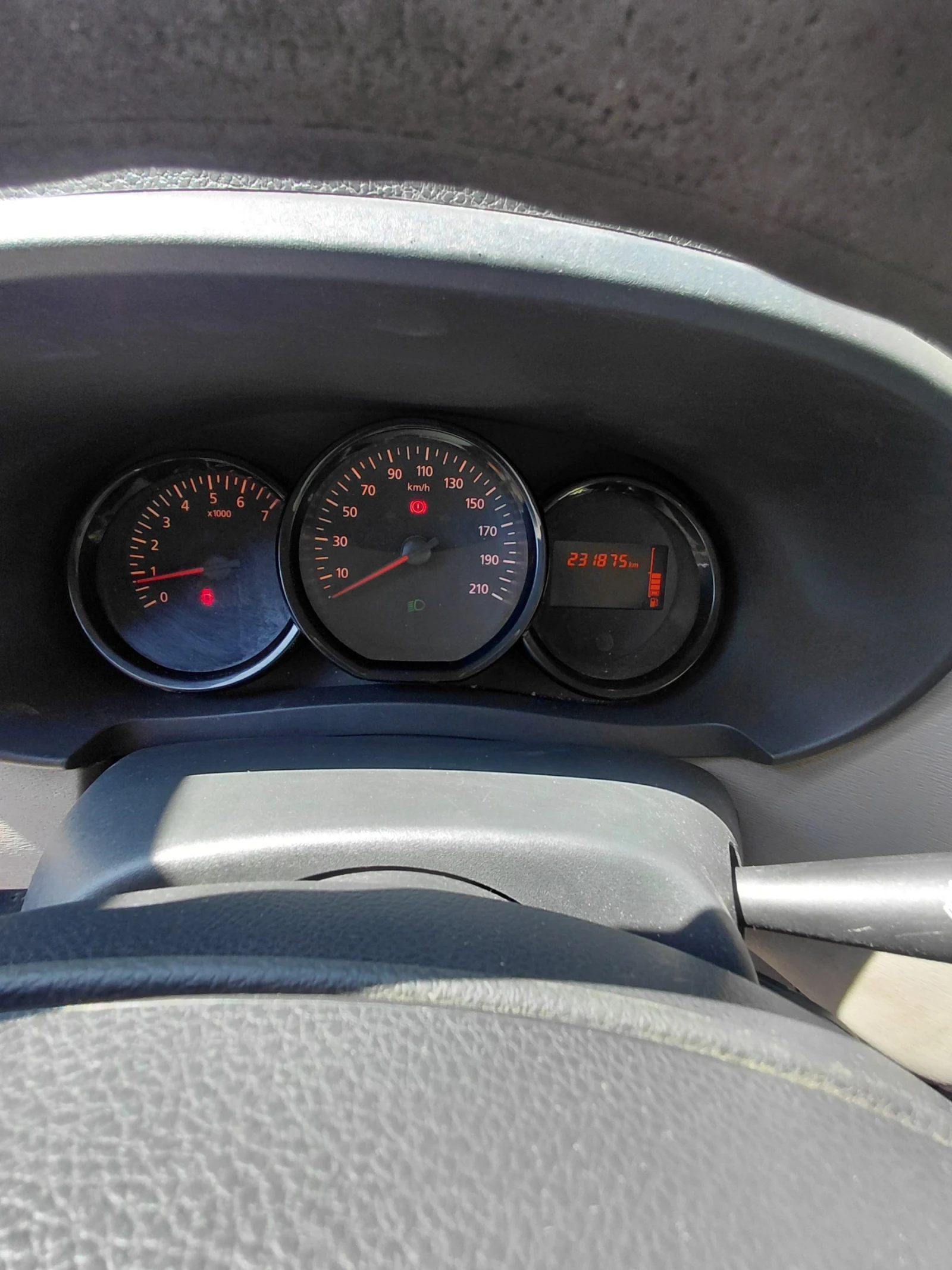 Dacia Dokker, снимка 9 - Автомобили и джипове - 55796819