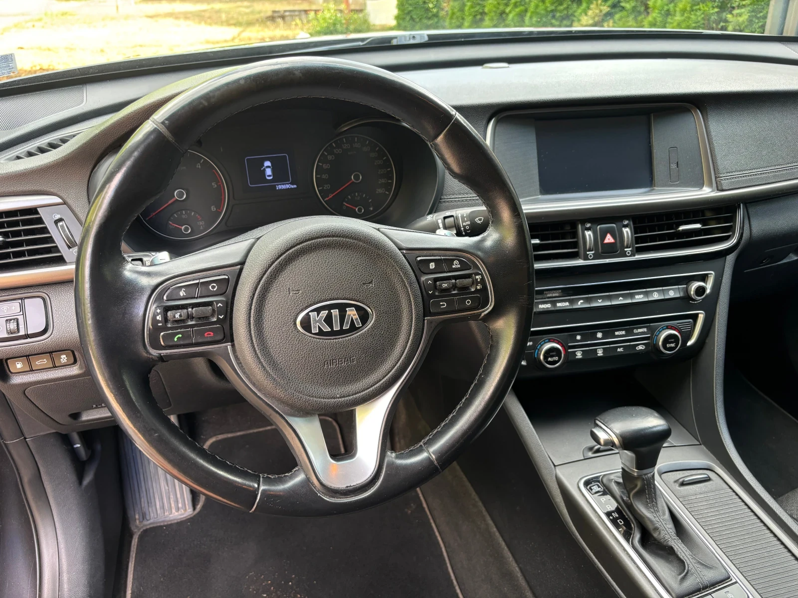 Kia Optima, снимка 4 - Автомобили и джипове - 55955321