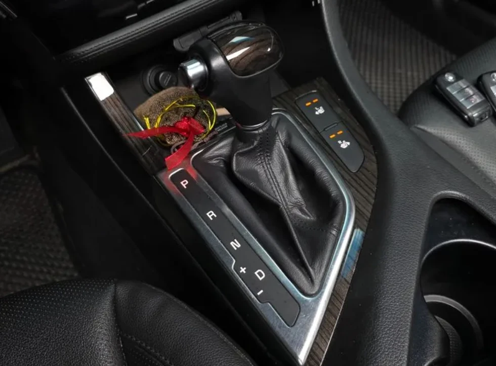 Kia K5, снимка 15 - Автомобили и джипове - 56592682