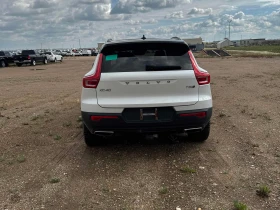 Volvo XC40 * R Design * CARFAX * ФИНАНСИРАНЕ, снимка 4