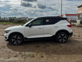 Volvo XC40 * R Design * CARFAX * ФИНАНСИРАНЕ, снимка 2