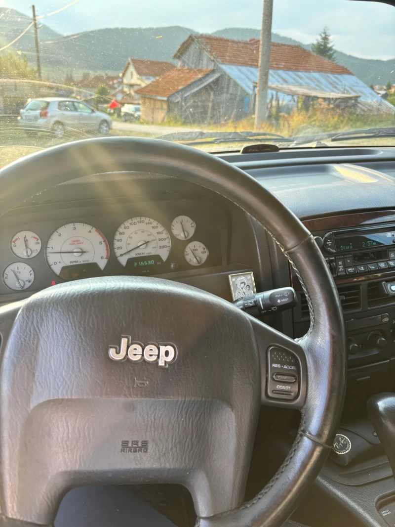 Jeep Grand cherokee 2.7 CRD, снимка 10 - Автомобили и джипове - 46884135