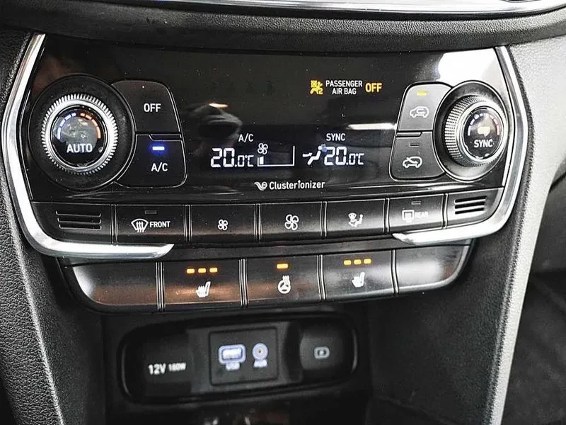 Hyundai Santa fe DIESEL 2.0 2WD PREMIUM, снимка 15 - Автомобили и джипове - 55172369