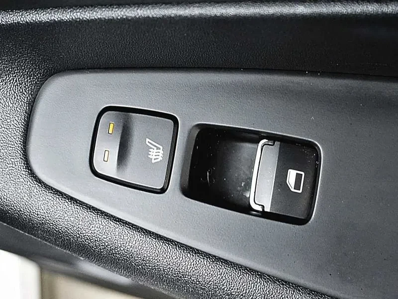 Hyundai Santa fe DIESEL 2.0 2WD PREMIUM, снимка 8 - Автомобили и джипове - 55172369