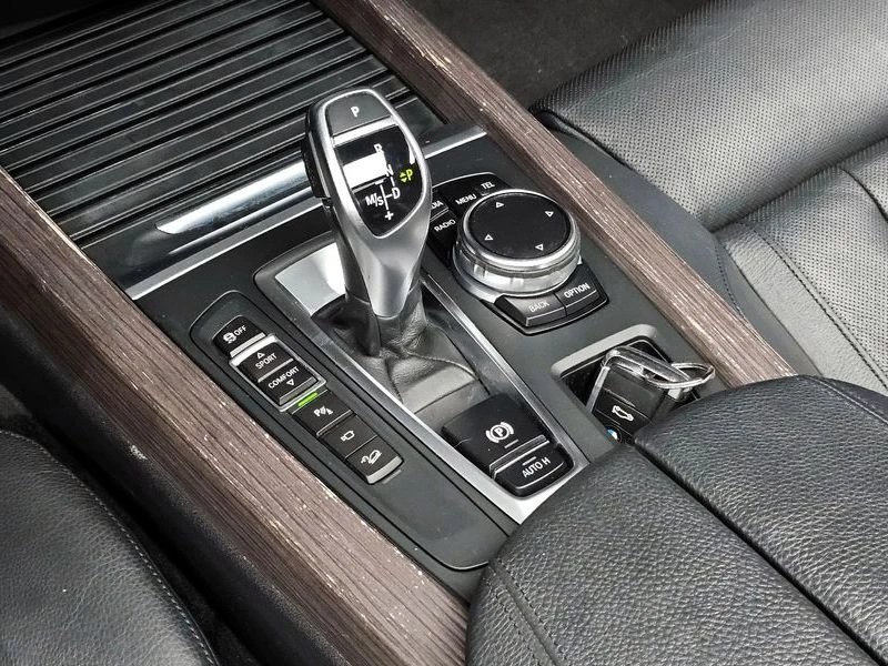 BMW X5 xDrive 40d| 258к.с.| ВКЛ.ТЕХНОТЕСТ, снимка 9 - Автомобили и джипове - 55649806